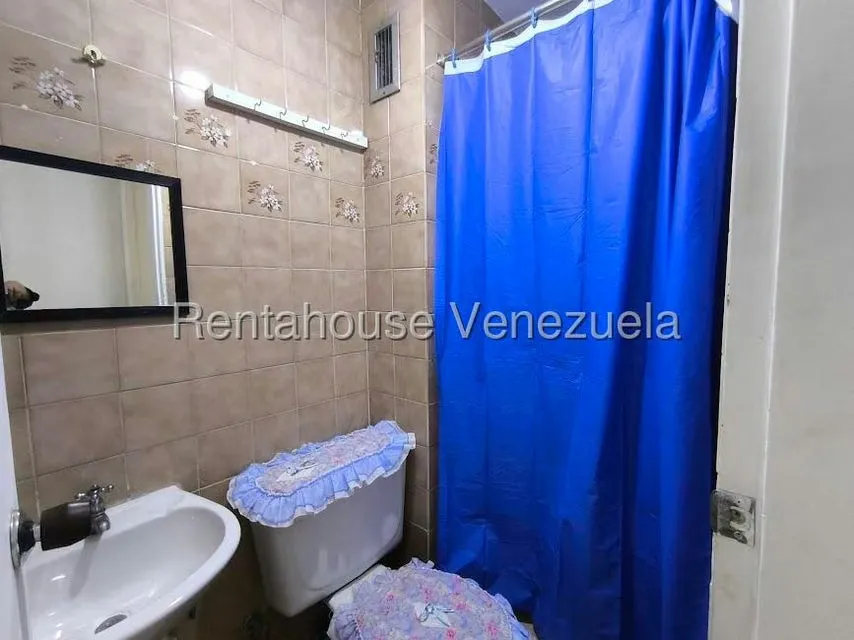 Apartamento (1 Nivel) en Alquiler en Parroquia La Candelaria, Distrito Metropolitano - 5