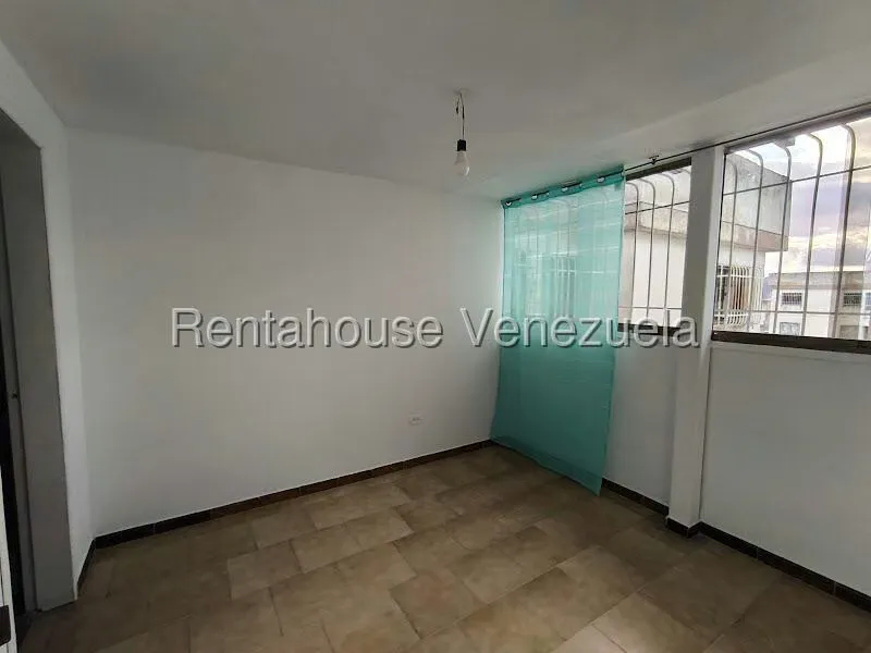 Apartamento (1 Nivel) en Alquiler en Parroquia La Candelaria, Distrito Metropolitano - 10