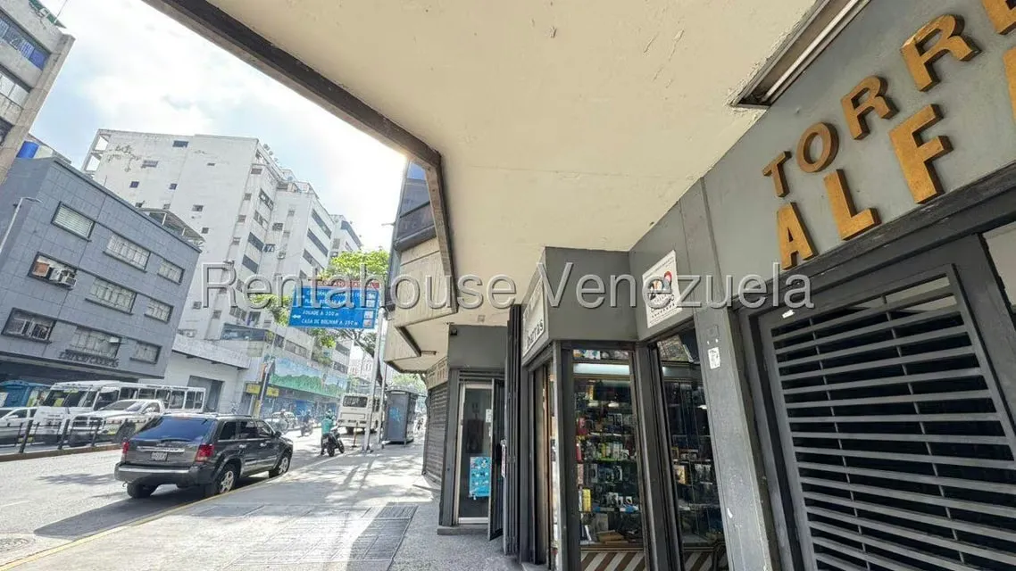 Oficina en Venta en Parroquia Altagracia, Distrito Metropolitano - 2