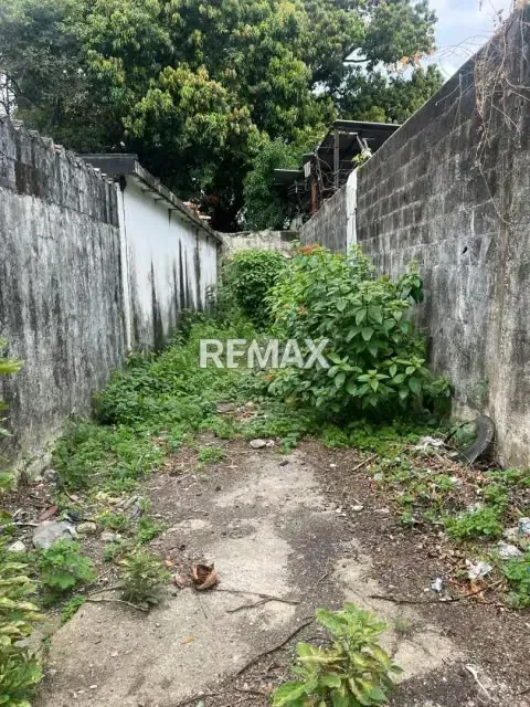 CASA CON TERRENO EN VENTA. SECTOR CENTRO ACARIGUA ESTADO PORTUGUESA. - 18