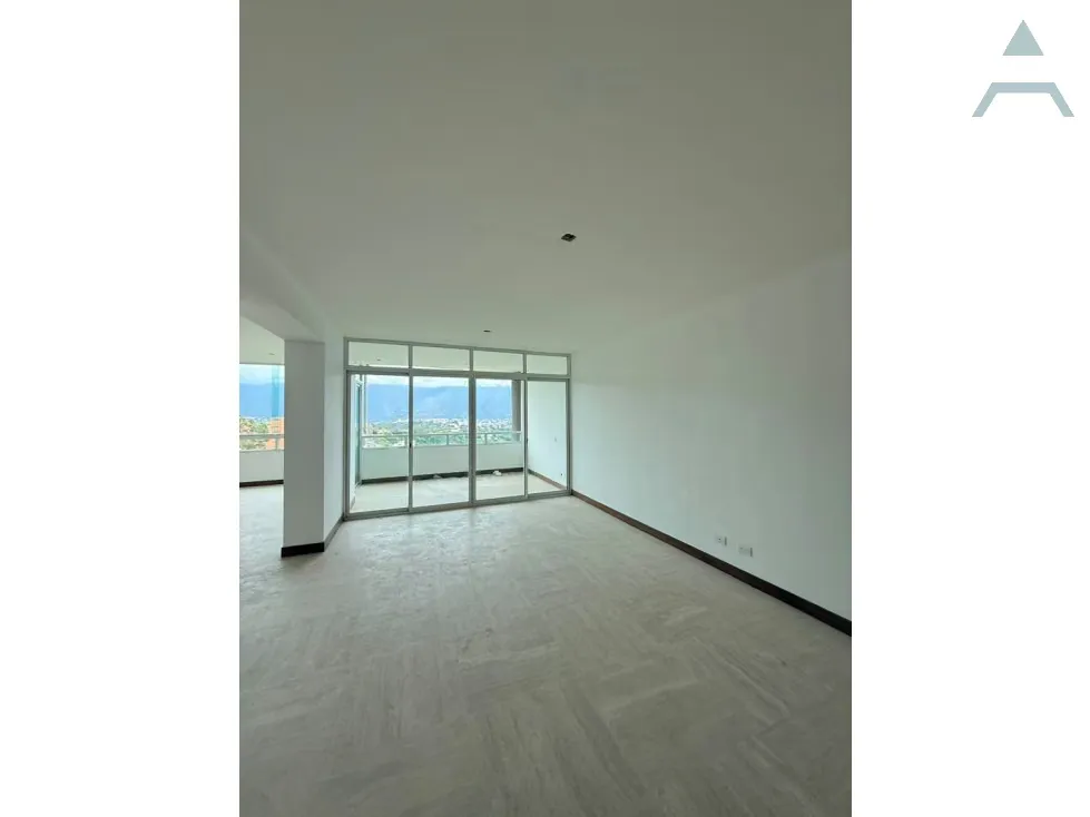 Se vende Apto 226m² 4h/3b/3p Lomas del Sol - 5