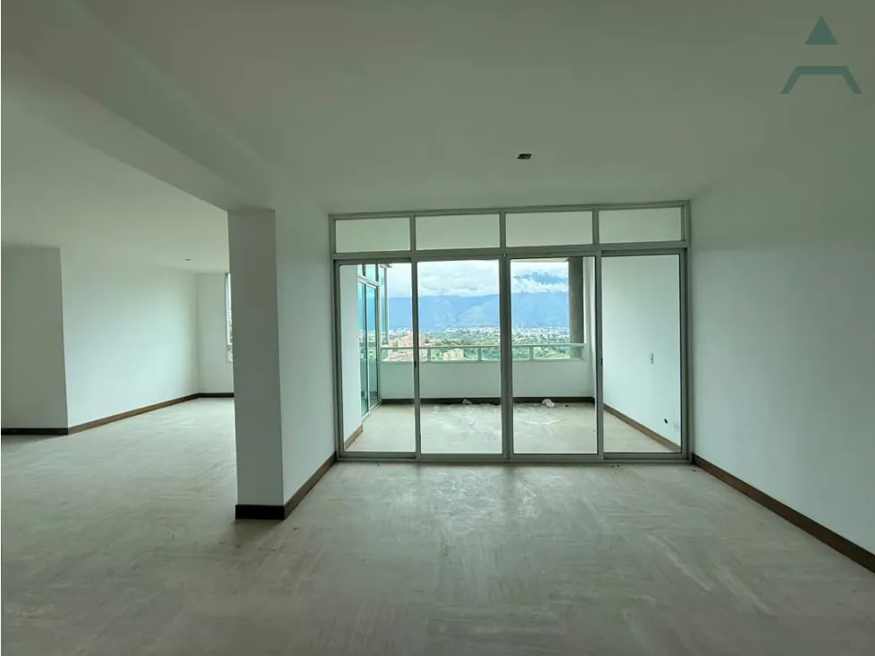 Se vende Apto 226m² 4h/3b/3p Lomas del Sol - 6