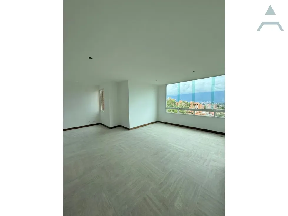 Se vende Apto 226m² 4h/3b/3p Lomas del Sol - 8