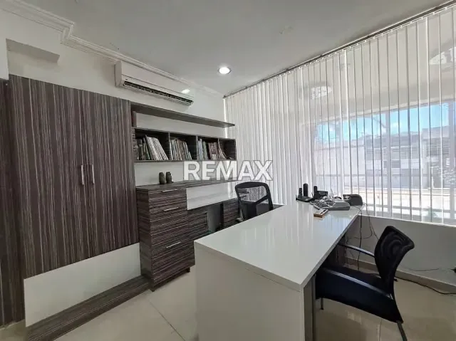 LOCAL COMERCIAL PREMIUM DE 2 NIVELES CON ASCENSOR PROPIO, A PIE DE CALLE, GRAN VITRINA COMERCIAL EN PORLAMAR, MUNICIPIO MARIÑO, ISLA DE MARGARITA - 15