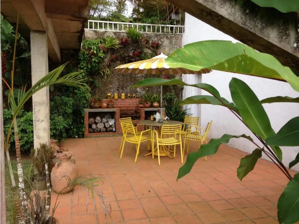 Vendo casa 350m2 Alto Hatillo 0115 - 7