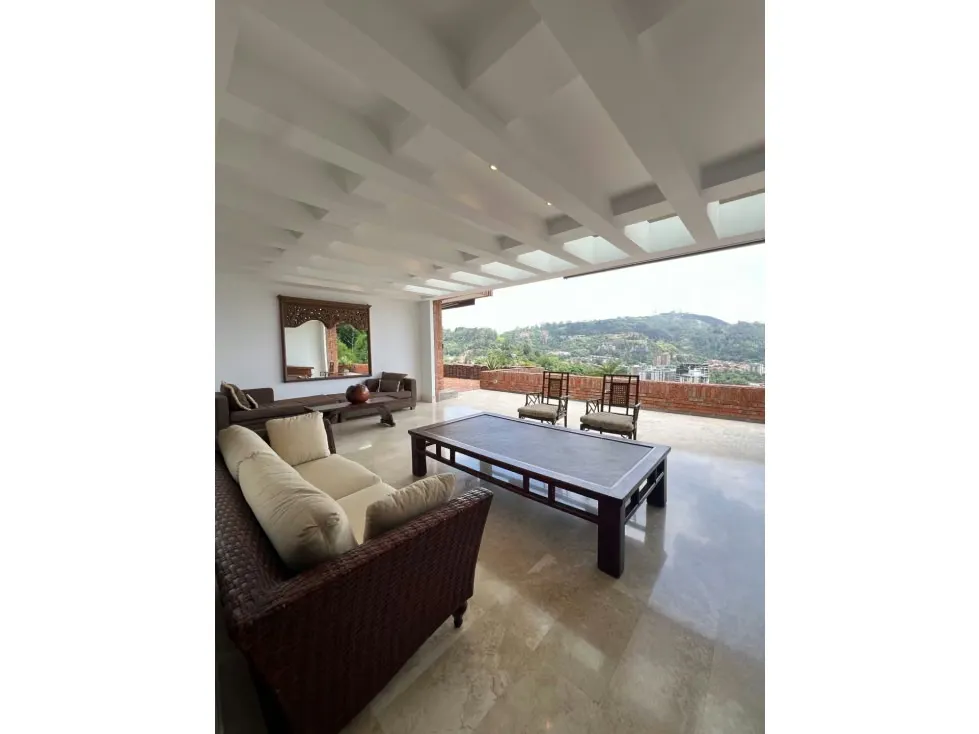 Vendo casa 727m2 Alto Hatillo 0642