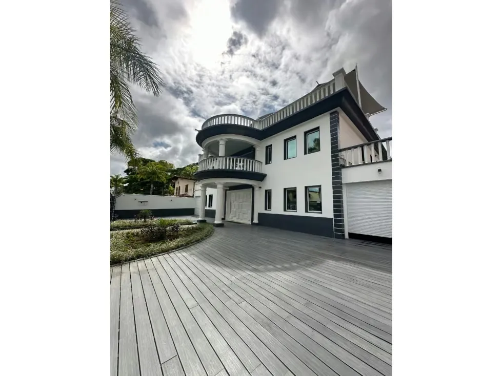 Casa en venta 1000m², Lomas de la Lagunita