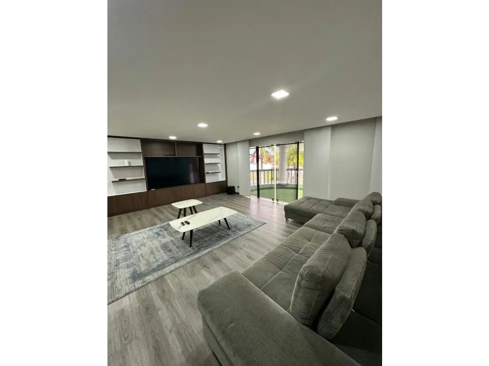 Casa en venta 1000m², Lomas de la Lagunita - 2