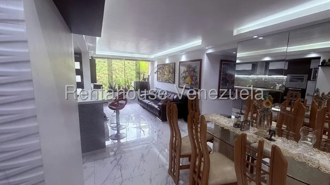 Apartamento (1 Nivel) en Venta en Colinas de La Tahona, Distrito Metropolitano - 2