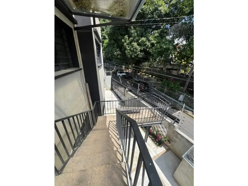 Vendo casa 384m2 4h/3b/4p Los Palos Grandes 3526 - 11