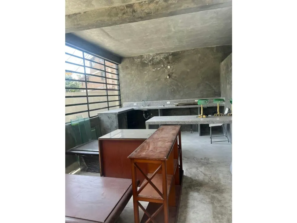 Vendo casa 384m2 4h/3b/4p Los Palos Grandes 3526 - 8