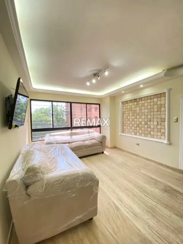 Apartamento en Residencias Paraíso, Indio Mara. En Venta - 2