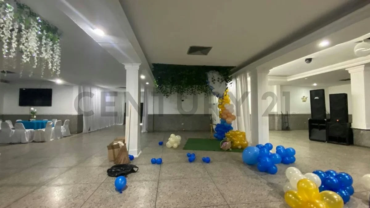 Centro Comercial en venta. Zona céntrica en Maracaibo - 8