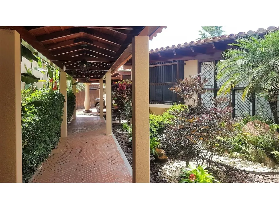 Se vende casa 1200m2 Terraza del Club Hipico 2496 - 8