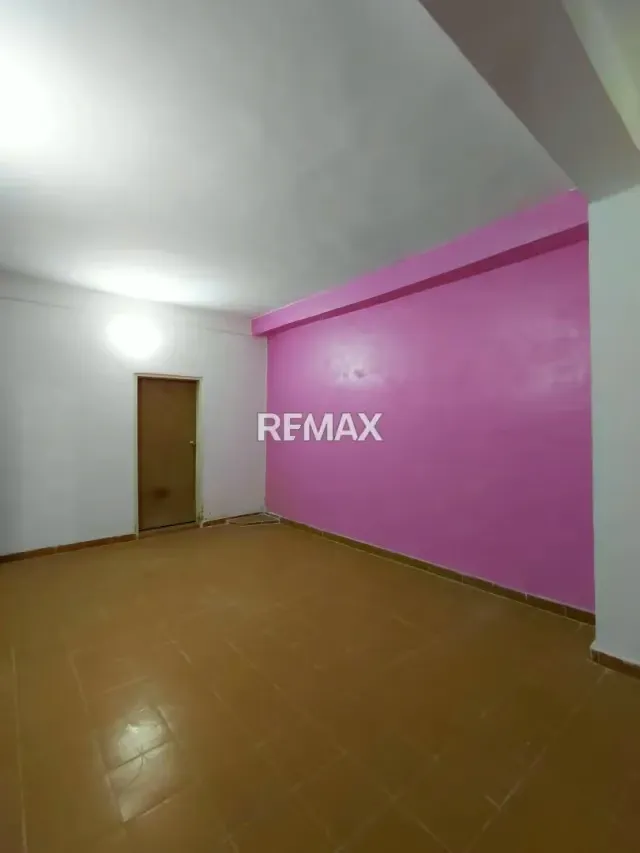 En alquiler Local Comercial 1er piso - 4