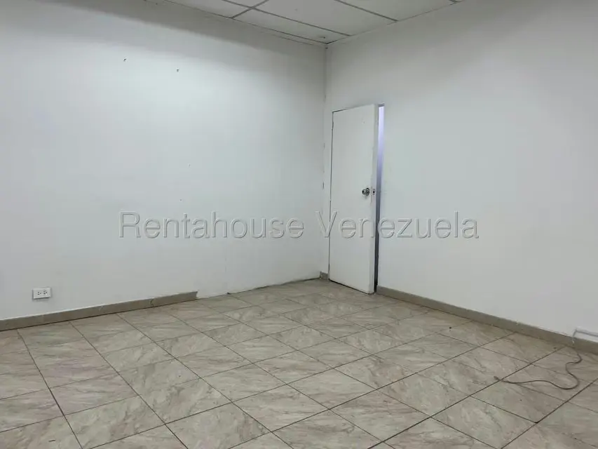 Local Comercial en Alquiler en Zona Industrial San Vicente, Aragua - 27