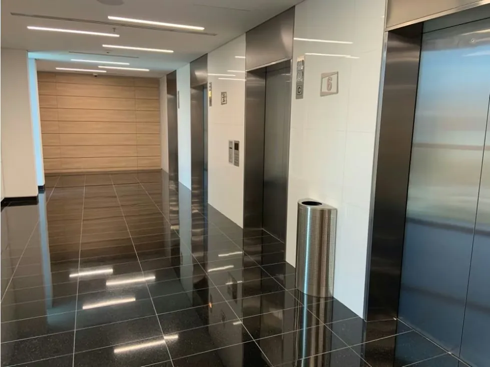 Vendo/alquilo oficina 300m2 Las Mercedes 9527 - 10