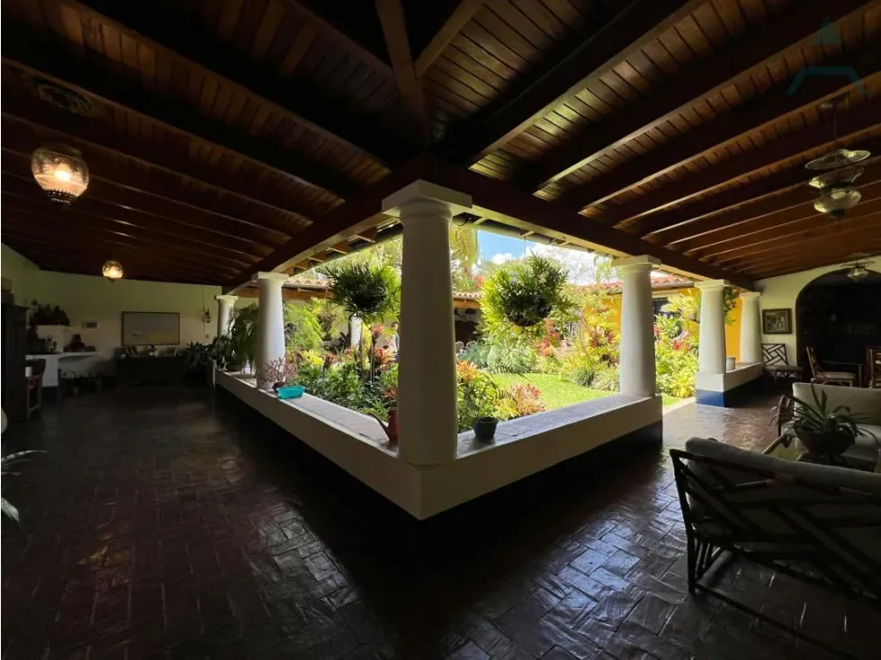 Se vende Casa 1.000m² 5h+s/4b+s/5p Los Chorros - 2
