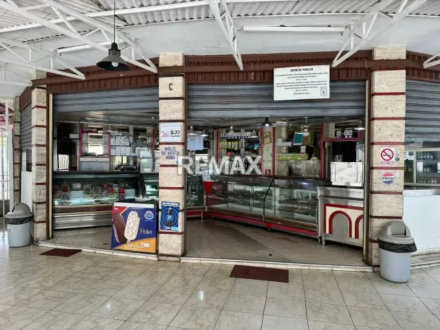 Excelente local comercial y fondo de comercio en venta en Los Chaguaramos - 2