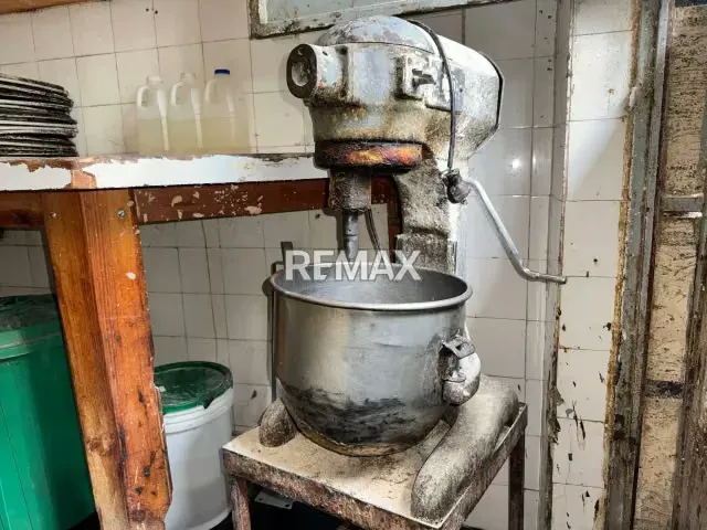 Excelente local comercial y fondo de comercio en venta en Los Chaguaramos - 9