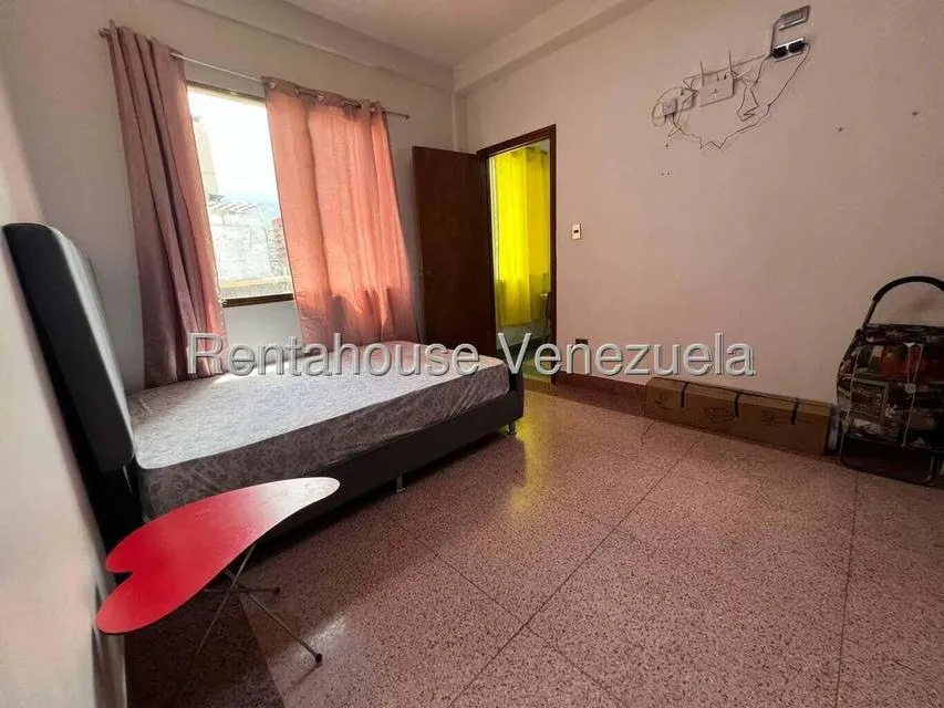Apartamento (1 Nivel) en Venta en Parroquia Catedral, Distrito Metropolitano - 13