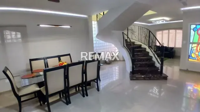 Casa en Venta Sector Juana de Ávila cerca de la clínica IZOT, Maracaibo, Zulia, VEN - 8