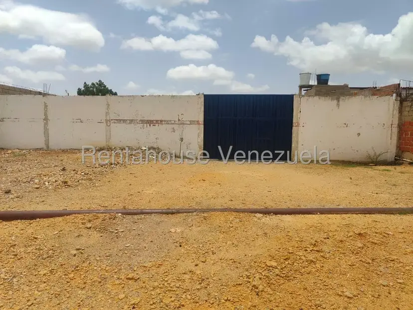 Comercial (Galpon - Deposito) en Alquiler en Ali Primera, Falcon