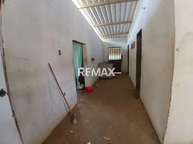 Se Vende Terreno con Bienhechurias en excelente ubicación Coro Edo Falcón - 4