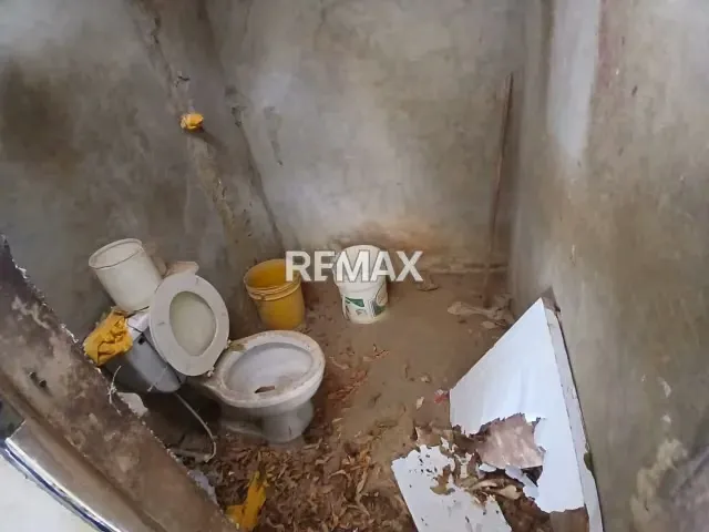 Se Vende Terreno con Bienhechurias en excelente ubicación Coro Edo Falcón - 10