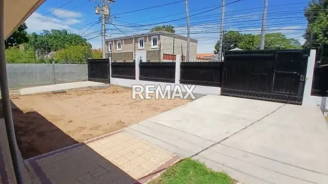 CASA QUINTA URBANIZACIÓN JUANA DE AVILA - 10
