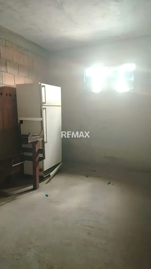 Se ofrece en venta piso residencial con tres apartamentos, en la zona norte de Barquisimeto, en el Sector Sabana Grande - 7