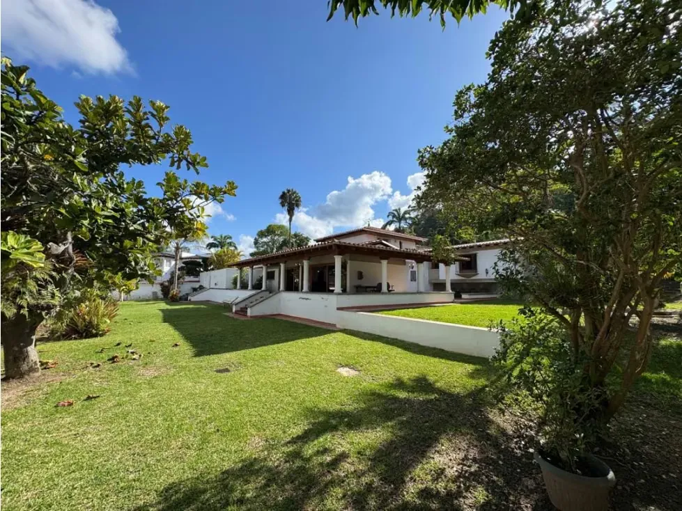 Vendo casa 440m2 La Lagunita 7070
