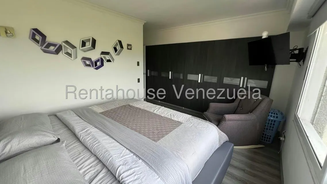 Apartamento (1 Nivel) en Venta en Lomas de Prados del Este, Distrito Metropolitano - 15