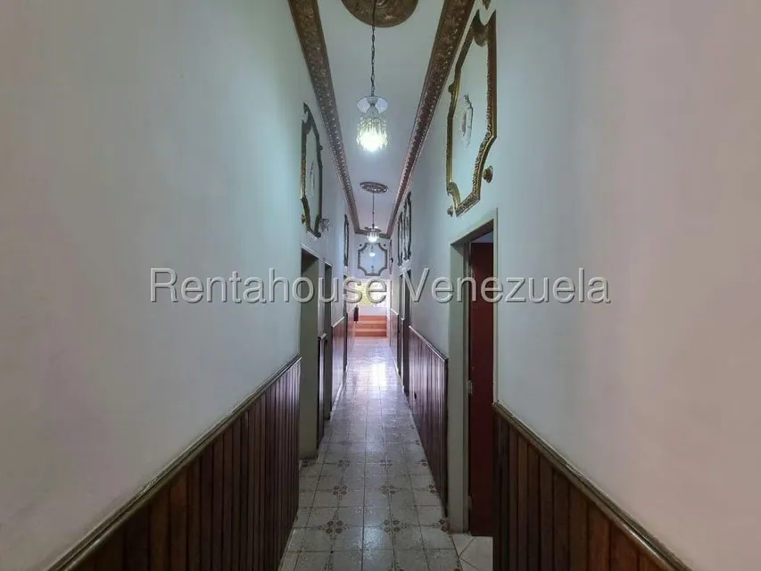 Casa (Multipes Niveles) en Venta en Centro, Lara - 19