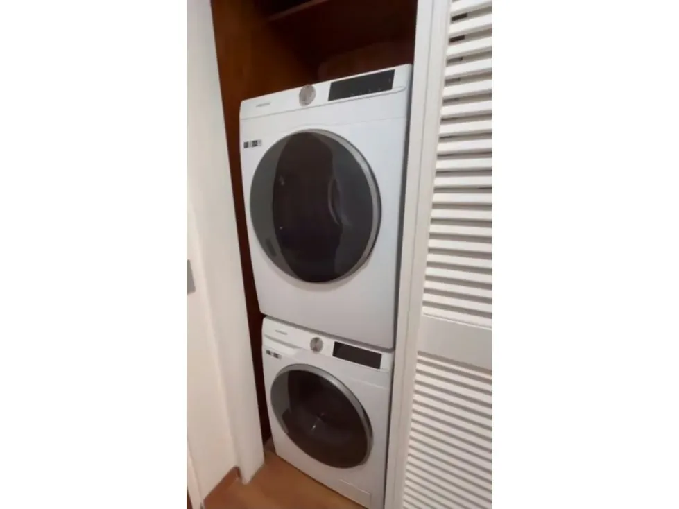 Se alquila suite 75m2 2h/1b/1p Chuao 7628 - 7