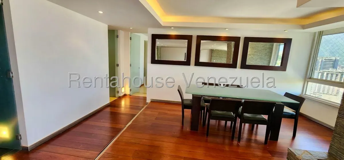 Apartamento (1 Nivel) en Alquiler en Colinas de Bello Monte, Distrito Metropolitano - 23