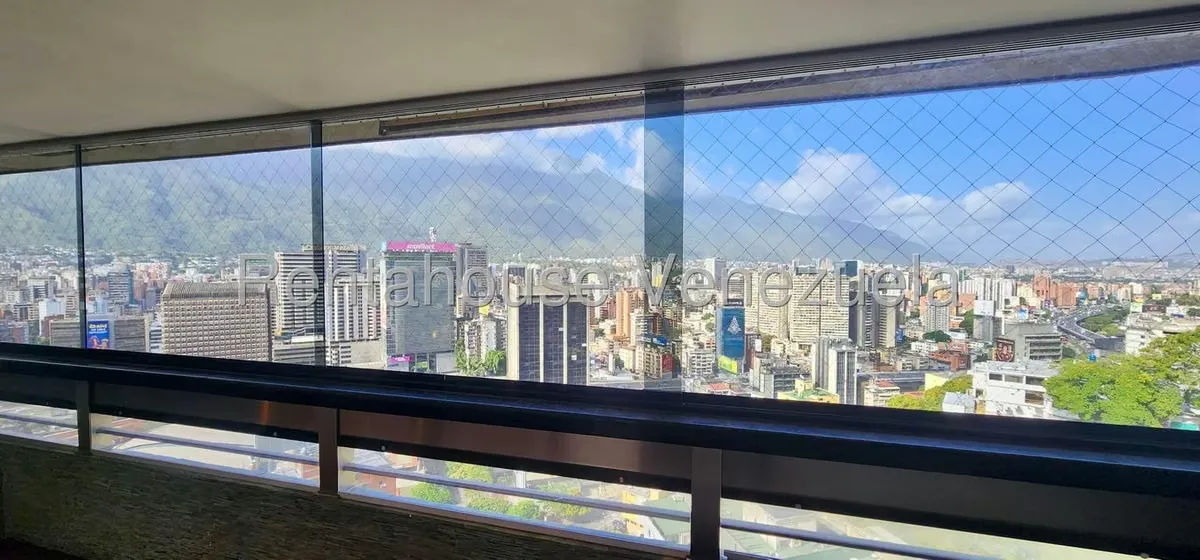 Apartamento (1 Nivel) en Alquiler en Colinas de Bello Monte, Distrito Metropolitano - 8