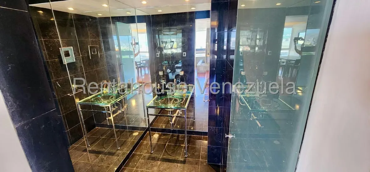 Apartamento (1 Nivel) en Alquiler en Colinas de Bello Monte, Distrito Metropolitano - 10
