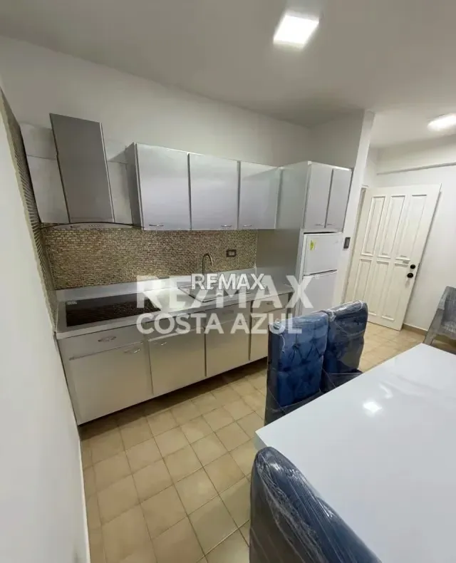 Descubre este impecable apartamento en el Edificio Punta Brava, comercializado por Costa Azul. - 8