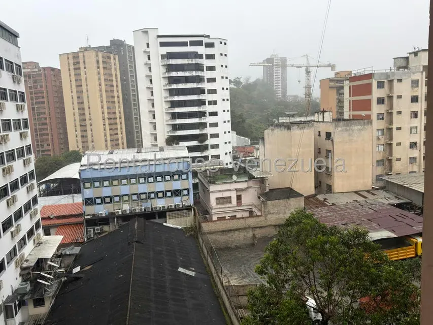 Apartamento (1 Nivel) en Venta en Los Teques, Miranda - 10