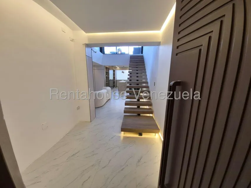 Apartamento (Duplex) en Venta en La Union, Distrito Metropolitano - 3