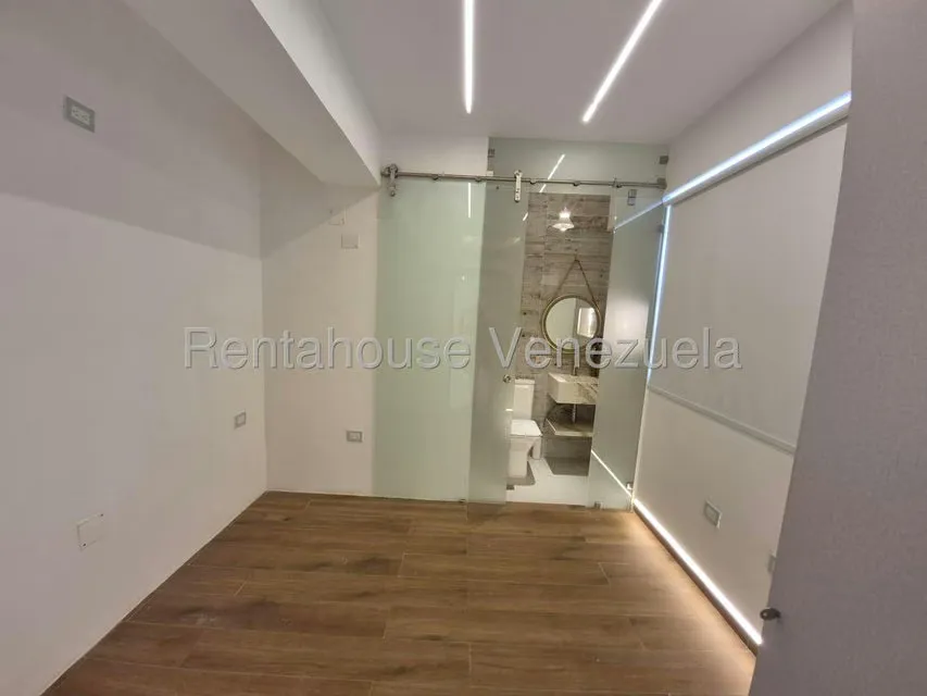Apartamento (Duplex) en Venta en La Union, Distrito Metropolitano - 26