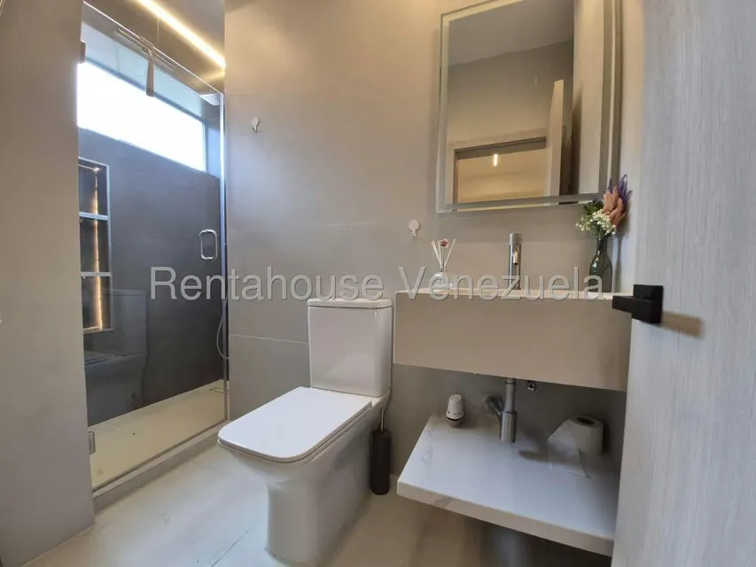Apartamento (Duplex) en Venta en La Union, Distrito Metropolitano - 42