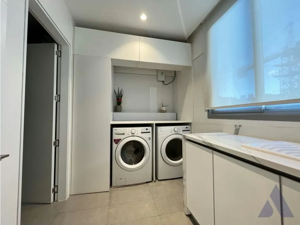 Vendo Apartamento Penthouse 277m2 Moderno Las Mercedes - 12