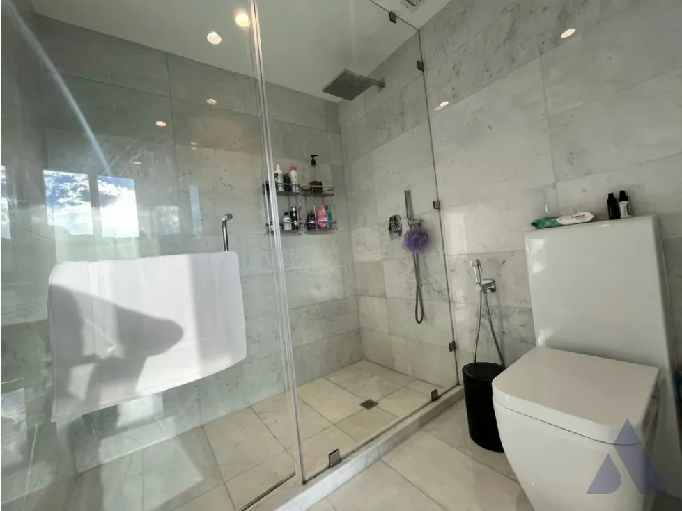 Vendo Apartamento Penthouse 277m2 Moderno Las Mercedes - 25
