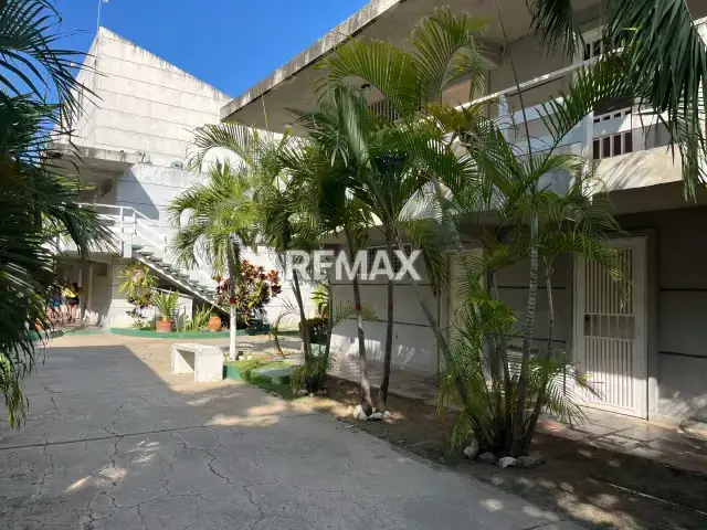 Apartamento en Alquiler - Planta Baja, ubicado en Conjunto Residencial Doral Beach - Lechería.
