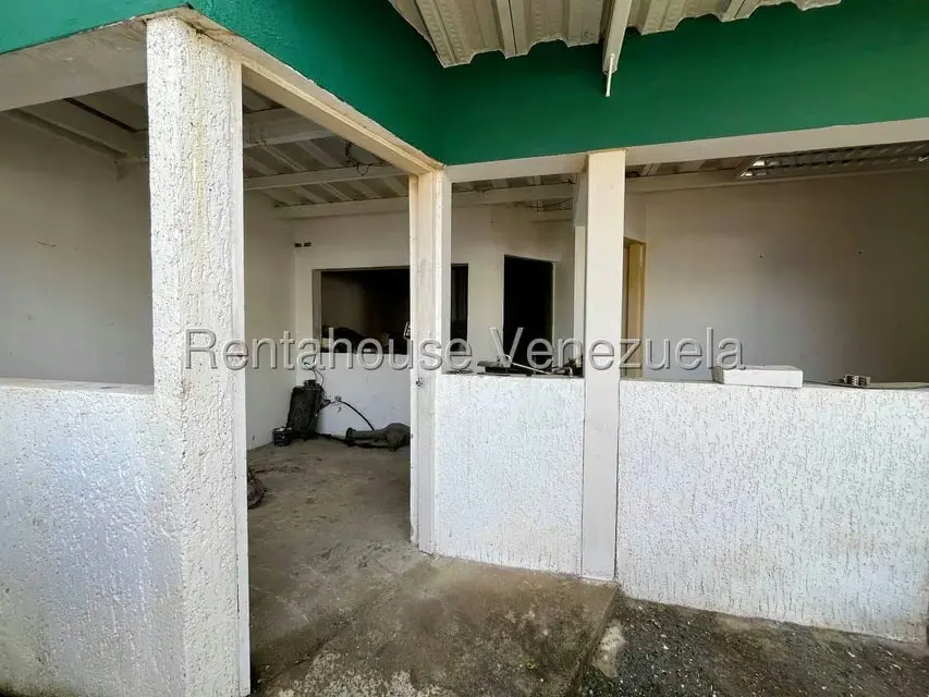 Local Comercial en Venta en Zona Oeste, Lara - 28