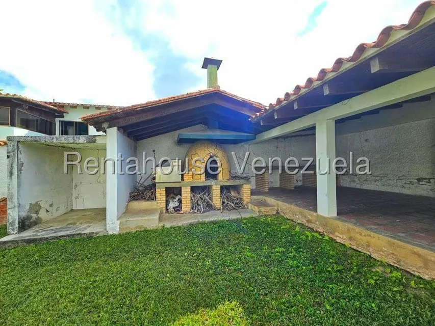 Casa (Duplex) en Venta en Lomas de La Lagunita, Distrito Metropolitano - 3