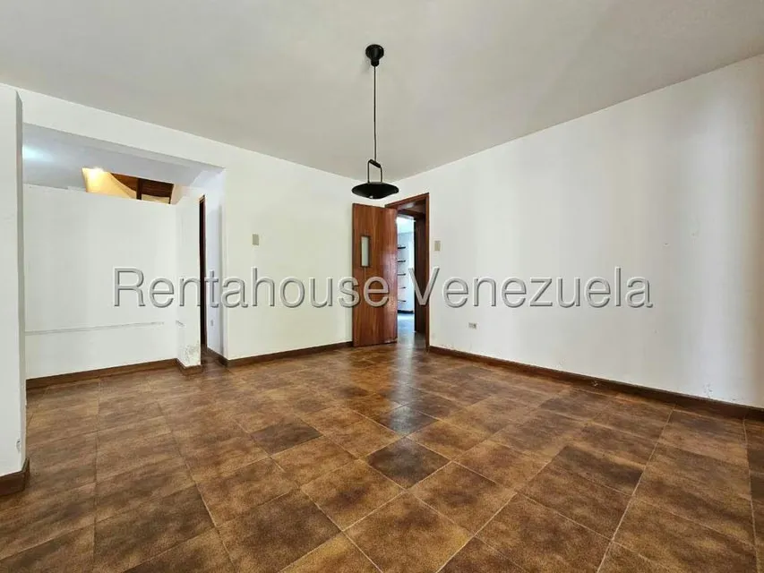 Casa (Duplex) en Venta en Lomas de La Lagunita, Distrito Metropolitano - 34