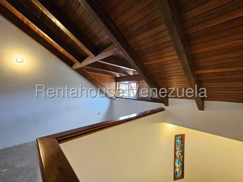 Casa (Duplex) en Venta en Lomas de La Lagunita, Distrito Metropolitano - 41